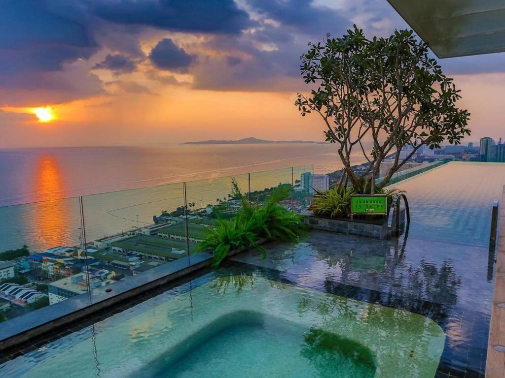 The Riviera Jomtien Studio Sea View High Floorアパートメント エクステリア 写真